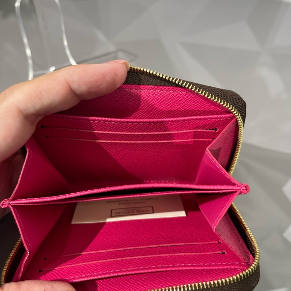 Limited Edition LV Patches Short Wallet EUC ♥️ - Picture 5 of 11